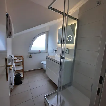 Otel Freihof Am Roland Wedel