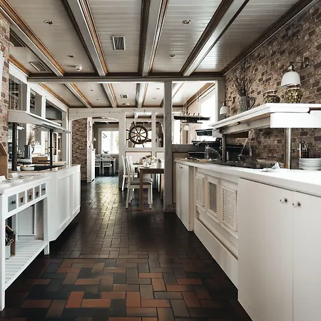 Freihof Am Roland 3*