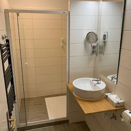 Hotel Freihof Am Roland 3*