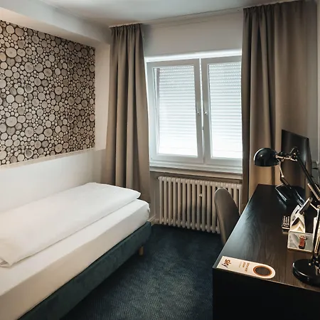 Freihof Am Roland Hotel 3*