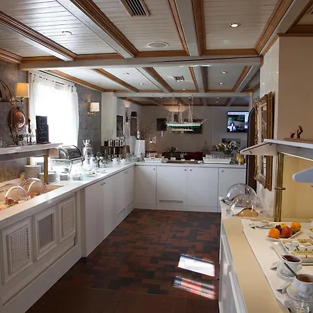 Otel Freihof Am Roland