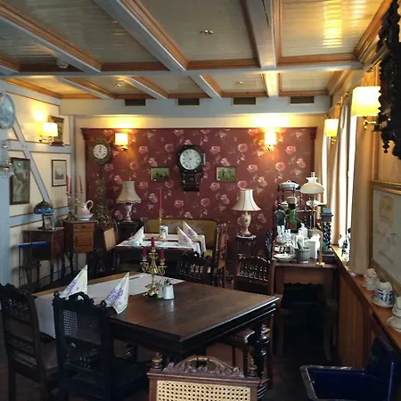 Freihof Am Roland Wedel