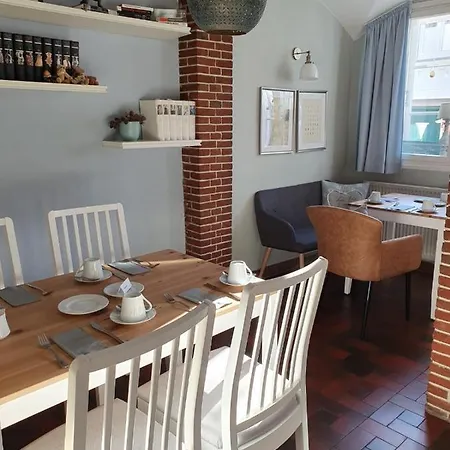 Freihof Am Roland Otel