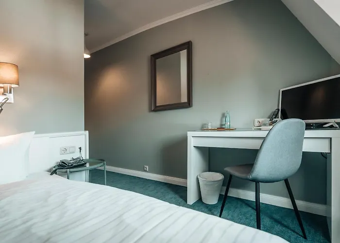 Freihof Am Roland Hotel 3*