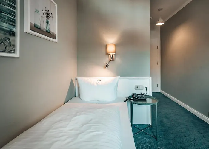 Hotel Freihof Am Roland 3*