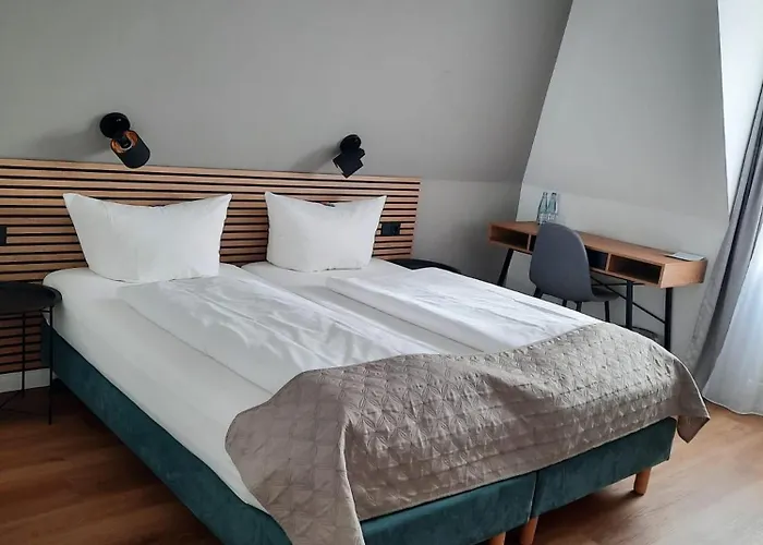 Hotel Freihof Am Roland 3*